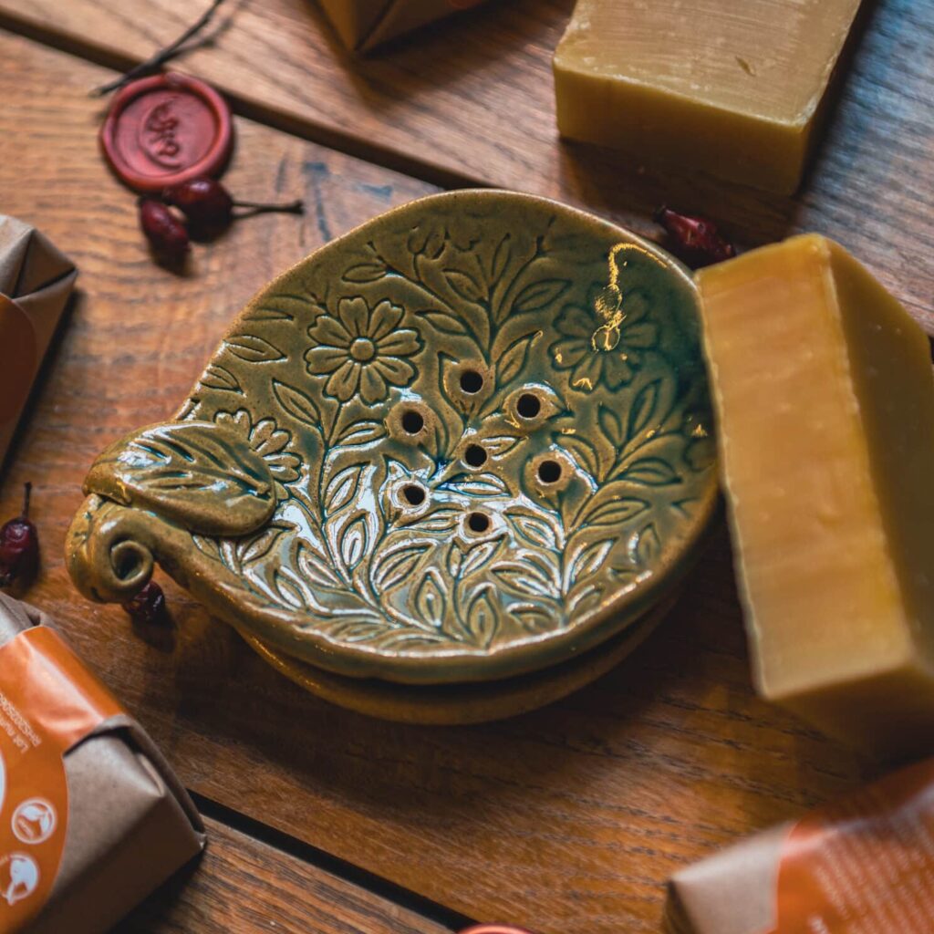 zold nyomott szappantarto